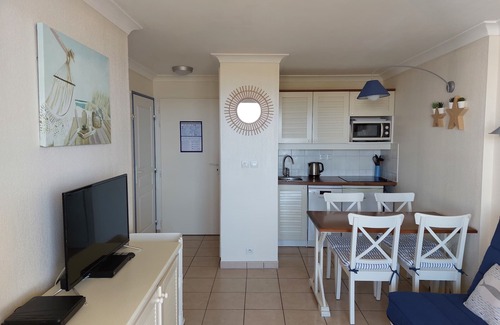 Lacanau-Ocean Apartment | Appt 4 people - sea view - direct access to the beach - underground parking