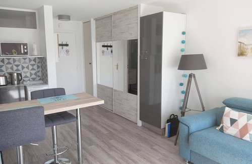 Sainte-Maxime Apartment | Appt-Classified 3*-Close to all amenities-Parking-Fibre-Pool-Air-conditioning