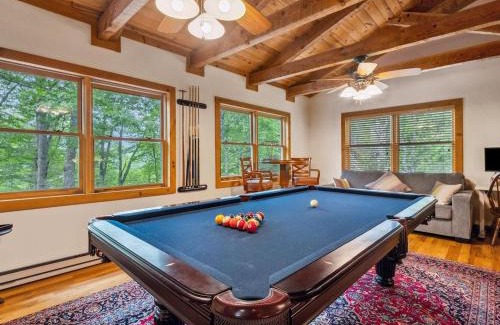 Seven Devils House | Appy Pappys Hot Tub 4BR