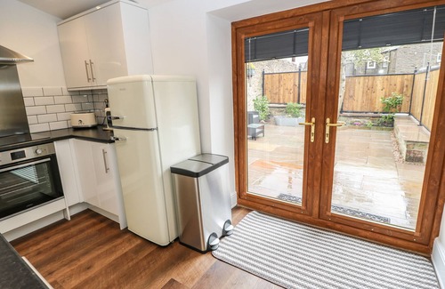 Sutton-in-Craven Cottage | April Cottage