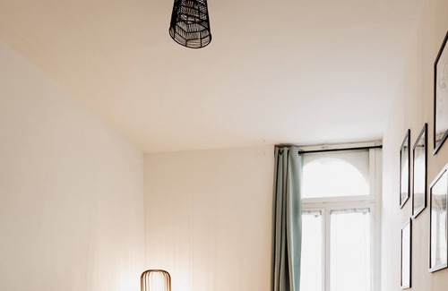 Valenciennes Apartment | Apt 103-Apartment-Designer-Ensuite with Shower
