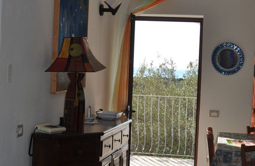 Sas Linnas Siccas Apartment | Apt 4/6 Pax With Sea View