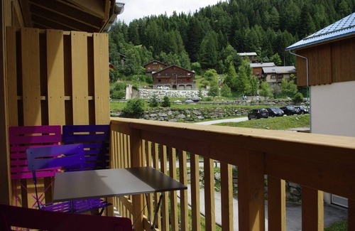 Valfrejus Apartment | Apt 4pièces 53m2 loft 150m from the slopes with panoramic view