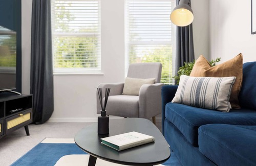 Leamington Spa Apartment | Apt 5 Chestnut Court - Leamington Spa