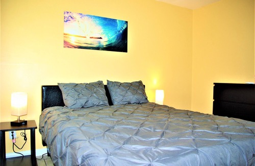 Logan Heights Apartment | Apt #7, 2 bedroom /1 bathroom, 8 min to Downtown!