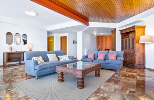 Ensanche Centro Apartment | Apt Alameda de Colon Solo Familias