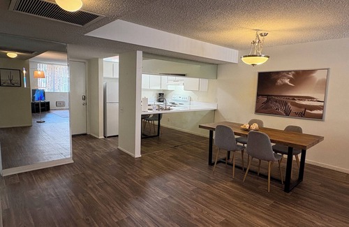 Downtown Palm Springs Apartment | Apt E - furnished huge 2bed/2bath upstairs with the mountains and downtown views