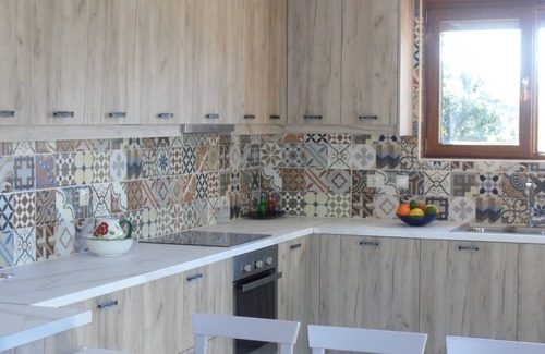 Plaka Apartment | Apt of 170 m2 ★ Sea view ★ Walking to Taverna, Grocery