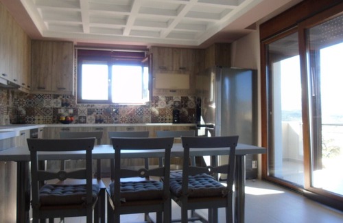 Plaka Apartment | Apt of 170 m2 ★ Sea view ★ Walking to Taverna, Grocery