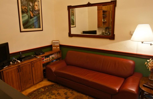 Inner City Budapest Apartment | Apt. Olive-Cozy Nest in the City Center - PRE/POST CRUISE SPECIALS