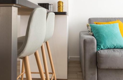 Evian-les-Bains Apartment | Apt rénové à 2 min à pied du lac - Wifi gratuit