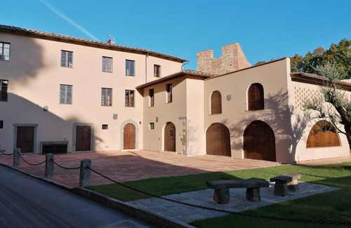 Vicopisano Apartment | Apt. THE CAPTAIN - "Brunelleschi Manor" Medieval Apartments Resort