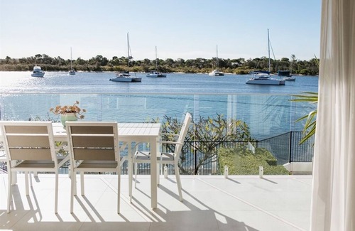 Noosa Heads Apartment | Aqua Linea 2 Bedroom Apartment