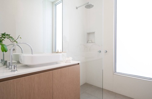 Rye Apartment | Aquabelle Five with Rye Pier views