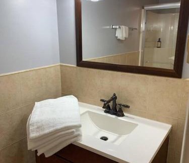 Village at Camelback Apartment | Aquatopia Waterpark-Pool-Tennis-Paintball- ZipLine 127