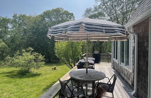 Aquinnah Cottage | Aquinnah cottage private,serene, easy beach access ,sleeps 4