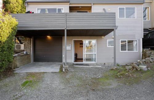 Fernhill House | Arawata Retreat - Queenstown Mountain Serenity