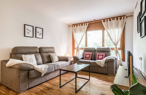 Baqueira Apartment | Arbaeth by Totiaran apartment at the foot of the slopes 6p 2 bedrooms