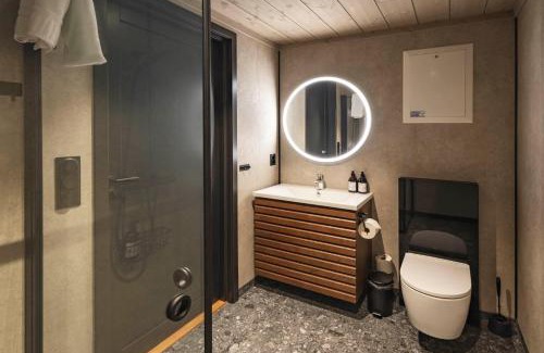 Flakstad Apartment | Arctic Apartments - Ramberg Beach