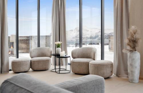 Vagan House | Arctic aurora lodge with jacuzzi and sauna