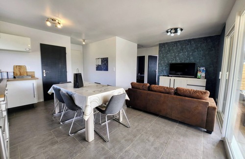 Joyeuse Villa | Ardèche, Air-conditioned Odalys gite, Heated swimming pool