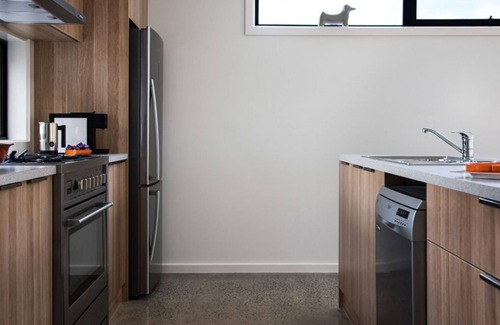 Daylesford House | Arenas North - indulge in mid-century elegance