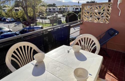 Argeles Plage Apartment | Argelès-sur-Mer : Studio cabine avec terrasse, proche plage et commerces, parfait pour famille - FR-1-225-637