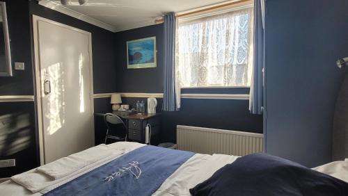Southampton Cabin | Argyle Lodge Self Catering Guest House