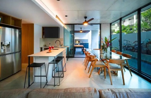 Port Douglas Villa | ARIA Port Douglas Villas-Villa 1.Spacious 4 bed 4 bath. 5min walk to Town Centre