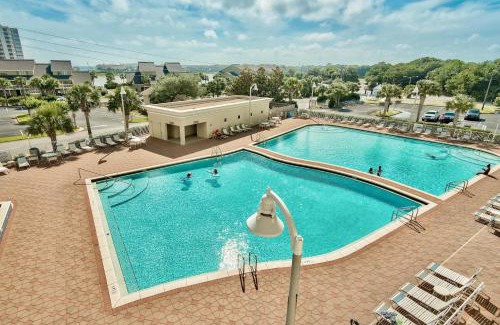 Miramar Beach Apartment | Ariel Dunes I 2009