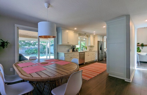 Newberg House | Arioso House - A Home To Inspire Creativity & Joy For Your Visit