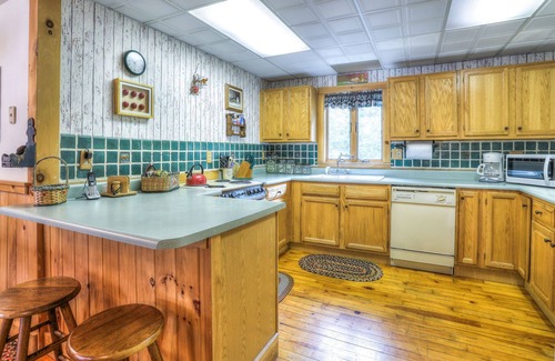 Rangeley House | Ark - Gull Pond home with walk in area to the water