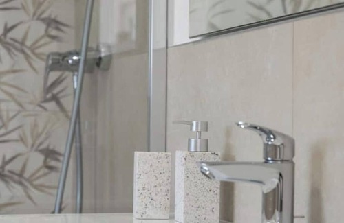 Borgo Milano Apartment | Armonia Suites - Air and Fire new apartments with garden and pool in Verona
