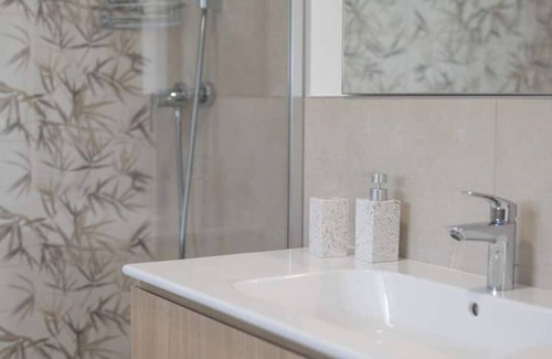 Borgo Milano Apartment | Armonia Suites - Air and Fire new apartments with garden and pool in Verona