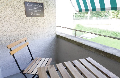 Mattenhof-Weissenbuhl Apartment | Armotti Friedheim 1 Bedroom + Guest Bedroom/Office