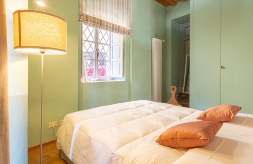 Santa Maria del Giudice Apartment | Aromatic Green House