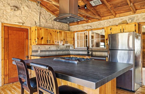 Wimberley House | Arrowhead Lake Retreat: Family Fun and Adventure!
