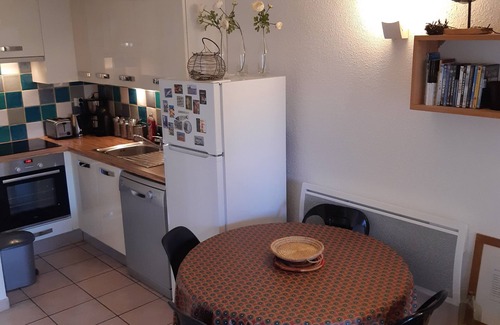 Narbonne-Plage House | Art and bamboo at the beach