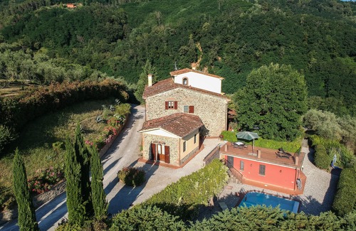 Massa e Cozzile Villa | Art and spa surrounded by nature - Heated Pool
