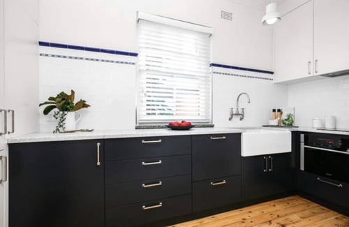 Darlinghurst Apartment | Art Deco studio close to Sydney City and local amenities