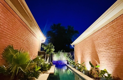 Dallas House | ART HOUSE- 5 MINS FROM HIGHLAND PARK VILLAGE
