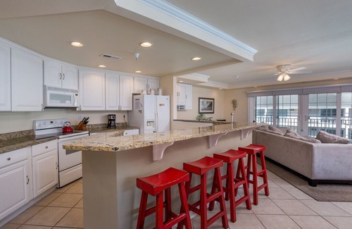 Midtown Ocean City Apartment | Artesia 302 - Spacious 2,000-SqFt, Ocean & Bay Views!