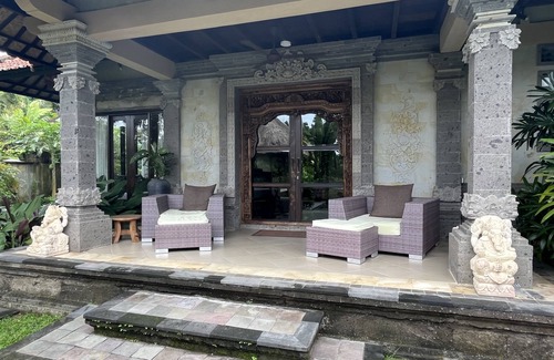 Penestanan House | Artisan-Built Home in Garden Oasis