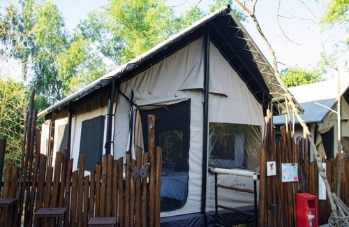 Partido de Tigre House | Artisans and Crafts 1 day 1 night