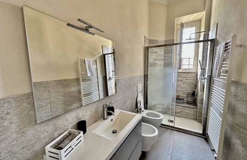 Vanchiglia Apartment | Artists' Mole