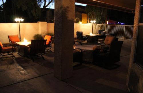 Paradise Valley Village House | Arts, Fenced Private Pool, Fire World