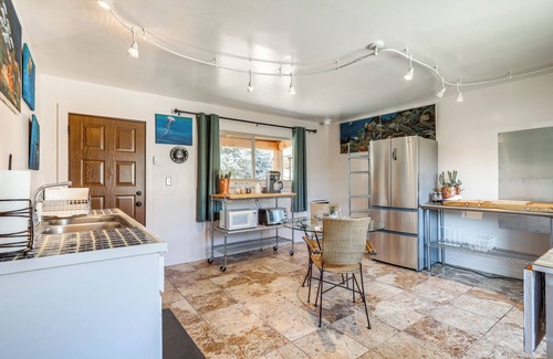 Espanola Apartment | Artsy Studio w/Patio: 25 Mi to Santa Fe