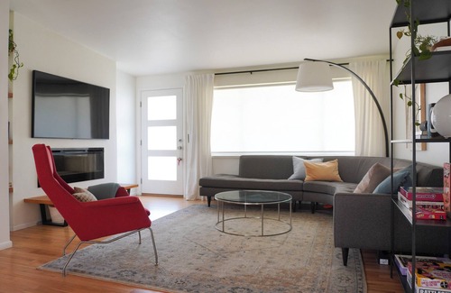 Alta Vista Area House | Arvada House I 10 min. from Denver I Sleeps 8