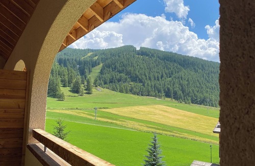 Arvieux Apartment | ARVIEUX QUEYRAS T3 APT at the foot of the slopes