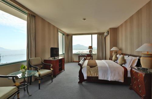 Manado City Centre Hotel | Aryaduta Manado